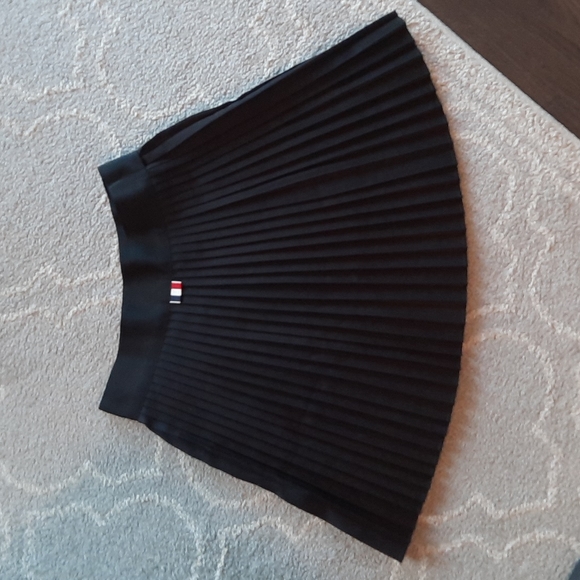 Black pleated skirt - size 36 - Picture 3 of 4